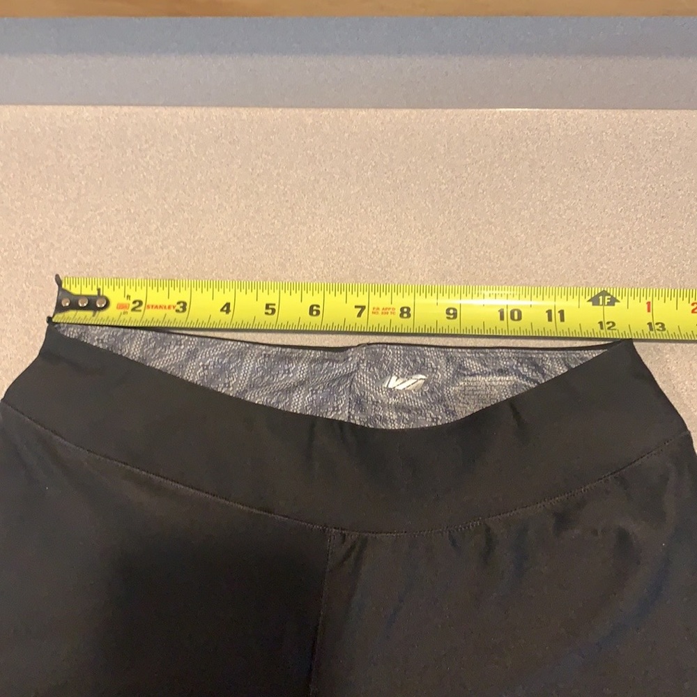 Women’s workout bottoms - Picture 14 of 16
